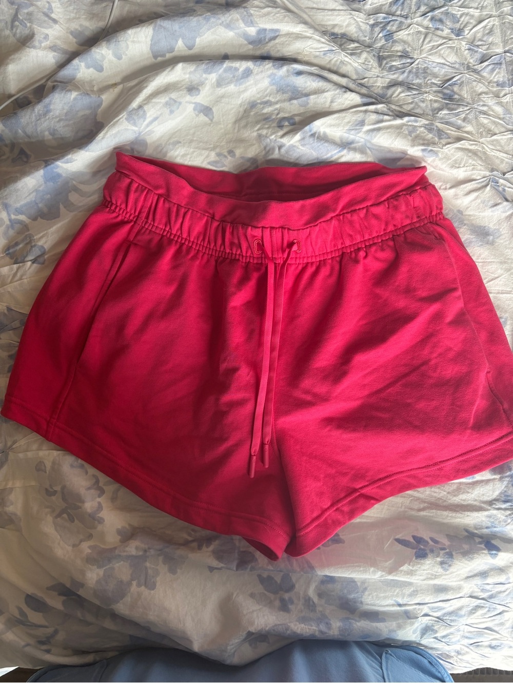 lululemon athletica scuba sweat shorts in raspberry color